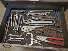 items/f04ab2705543ed1197b00003fff934d4/rollingtoolcabinettools_0983f25adbbb459b80d3c20c5049dc58.jpg