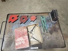 items/f04ab2705543ed1197b00003fff934d4/rollingtoolcabinettools_7ae994ac5ca34e10a5a983f8fe247d19.jpg