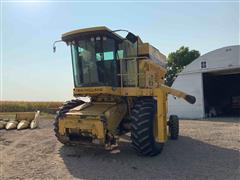 1994 New Holland TR87 2WD Combine 