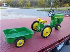 Ertl 520 Pedal Tractor & Wagon 