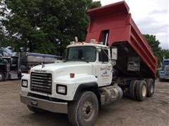 1999 Mack RD690S T/A Dump Truck 