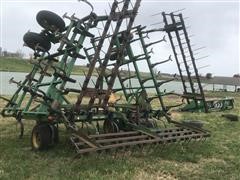 items/f165bd268b48ec11a3ee0003fff90bee/johndeere96029fieldcultivator-2_704abb0dc6d748058ce0d63b01597c39.jpg