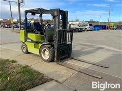 1997 Clark CGP30 LGP Forklift 