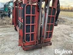 danielsmfgah-10hydrauliccattleschute_e511cbee320b491ab8b88855c78e5325.jpg