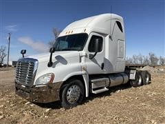2010 Freightliner Cascadia 125 T/A Truck Tractor 