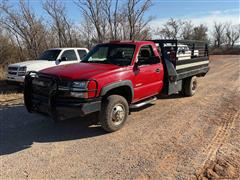 2003 Chevrolet Silverado 3500 4x4 Flatbed Pickup 