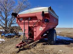 J&M 675-14 Grain Cart 