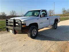 2001 Chevrolet 2500 HD 4x4 Pickup 