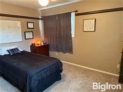 bedroom 1 .JPG