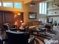 living room 3.JPG