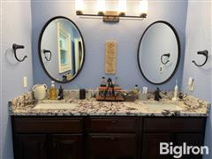 master bath.JPG