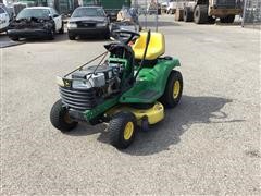 2001 John Deere LT155 Lawn Tractor 