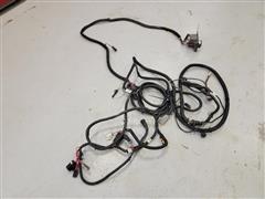 items/f2ea85e950a4ee1192bd000d3ad43525/johndeere-caseihwiringadapterharness_818aa0f5f030406ba4844d312941c6f0.jpg