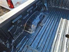 items/f33e359a28bced119ac400155d42e1c2/chevroletpickupboxwtailgate_8bd8e6c487314115863927c7391eb273.jpg