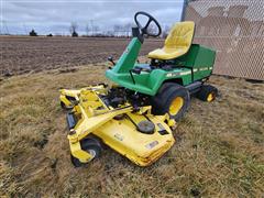 John Deere F725 Riding Front Mow 