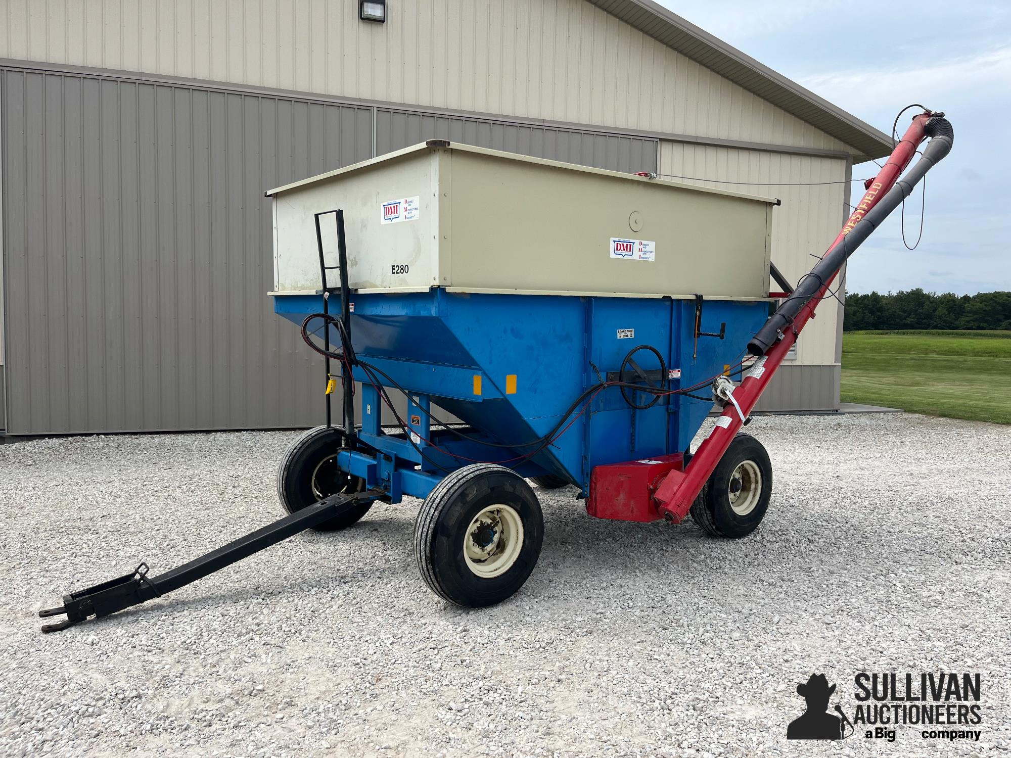 DMI E280 Gravity Wagon W/Seed Auger 