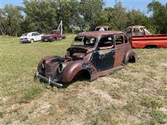 1938 Ford 4-Door Sedan Body & Frame 