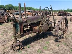 John Deere B 2WD Tractor 