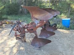 International 3-Bottom Roll Over Plow 