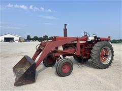 1967 International Farmall 806 2WD Tractor W/Loader 