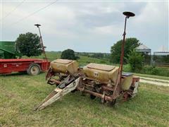 International 56 4R38 Planter 