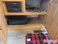 items/f5846a101a4df01195f2000d3a62d525/1997-newmar-mountain-aire-5th-wheel-camper_508e706a54104578bbd6696e3012b7d7.jpg