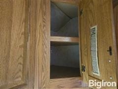 items/f5846a101a4df01195f2000d3a62d525/1997-newmar-mountain-aire-5th-wheel-camper_835baa125317468a8414d3e9f65f57b1.jpg