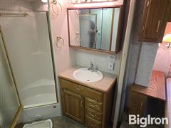items/f5846a101a4df01195f2000d3a62d525/1997-newmar-mountain-aire-5th-wheel-camper_8ed222998f7f4a9cb6400c743cdccf9d.jpg