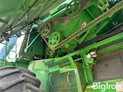 items/f59435e127a0ef1195f6002248918839/johndeeres690combine-2_b792ca865eb34215a14163af77a30879.jpg