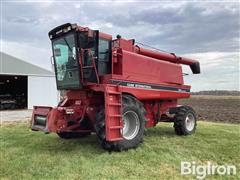 1995 Case IH 1666 Axial Flow 4WD Combine 