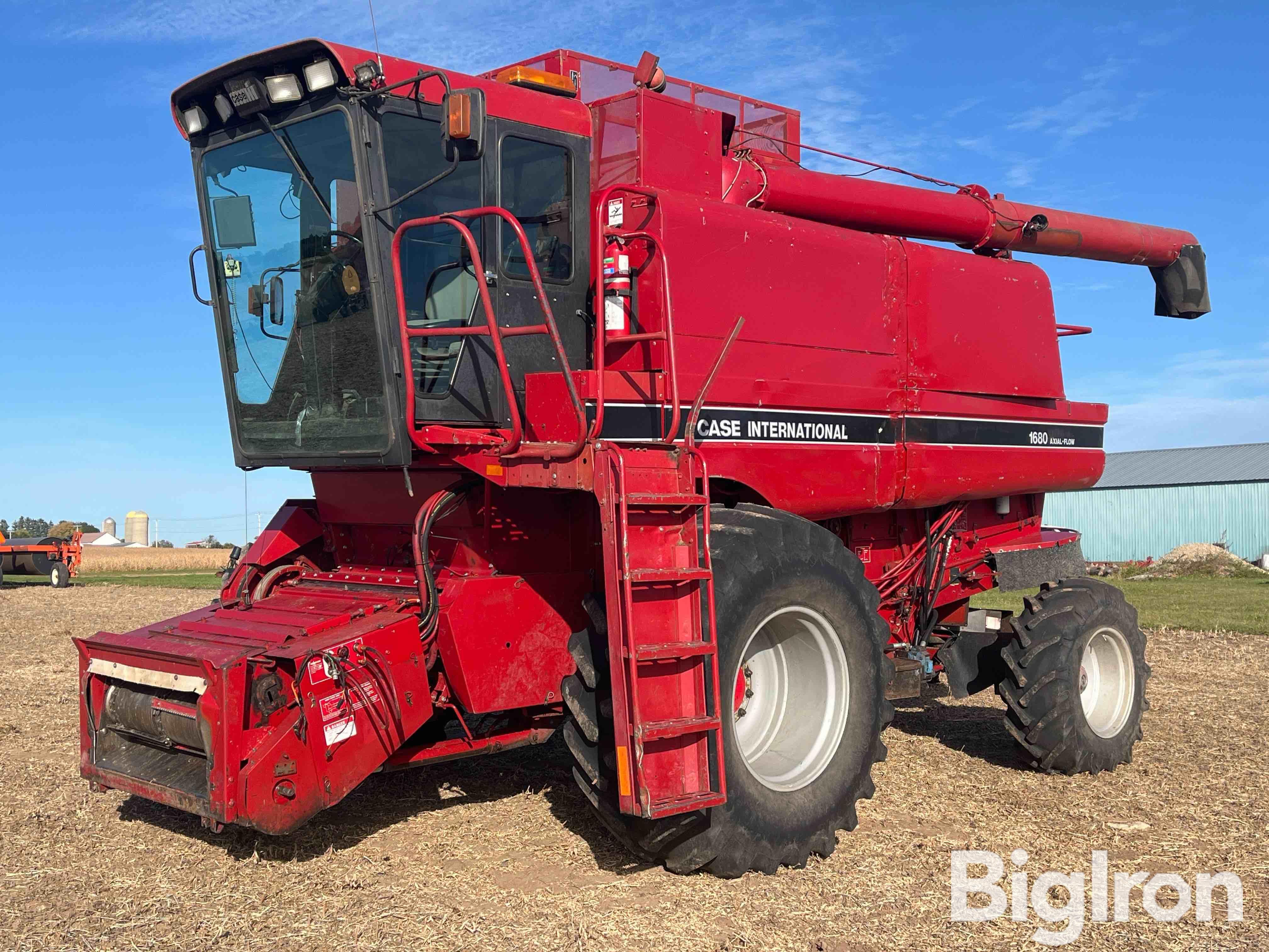 1989 Case IH 1680 Axial Flow 4WD Combine 