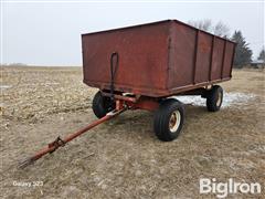 Stan-Hoist Harvest Wagon 