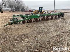 John Deere 2800 8-bottom Plow 