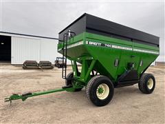 Brent 744 Gravity Wagon 