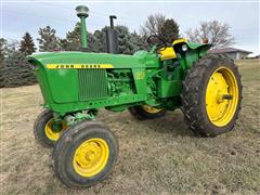 1971 John Deere 2520 Diesel 2WD Tractor 