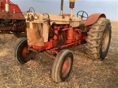 1958 Case 900 2WD Tractor 