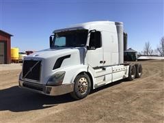 2006 Volvo VNL64T T/A Truck Tractor 