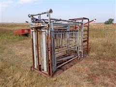 Pearson Manual Livestock Squeeze Chute W/Palpation Cage 