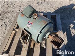 Dayton 3N158 25 Hp Electric Motor 