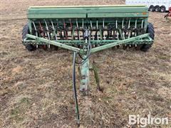 items/f73f1ea168dfef11b5427c1e52426a9d/johndeere8200drill-19_0fa0ea92437d4ca1872a94a81f96e042.jpg