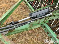 items/f73f1ea168dfef11b5427c1e52426a9d/johndeere8200graindrill-20_48e46799cb084a8b96e1b0c228ef3214.jpg