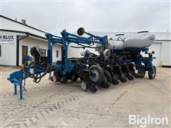 2014 Kinze 4900 16R30 Planter 