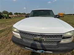 items/f74fc5b192b74f7ab6e4864cc7852858/2004chevrolet2500hd4x4pickup-8_a6f7e3aed4264320b913f29b64ed53c2.jpg