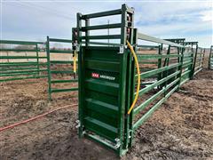 Arrowquip Rolling Cattle Alley Gate 