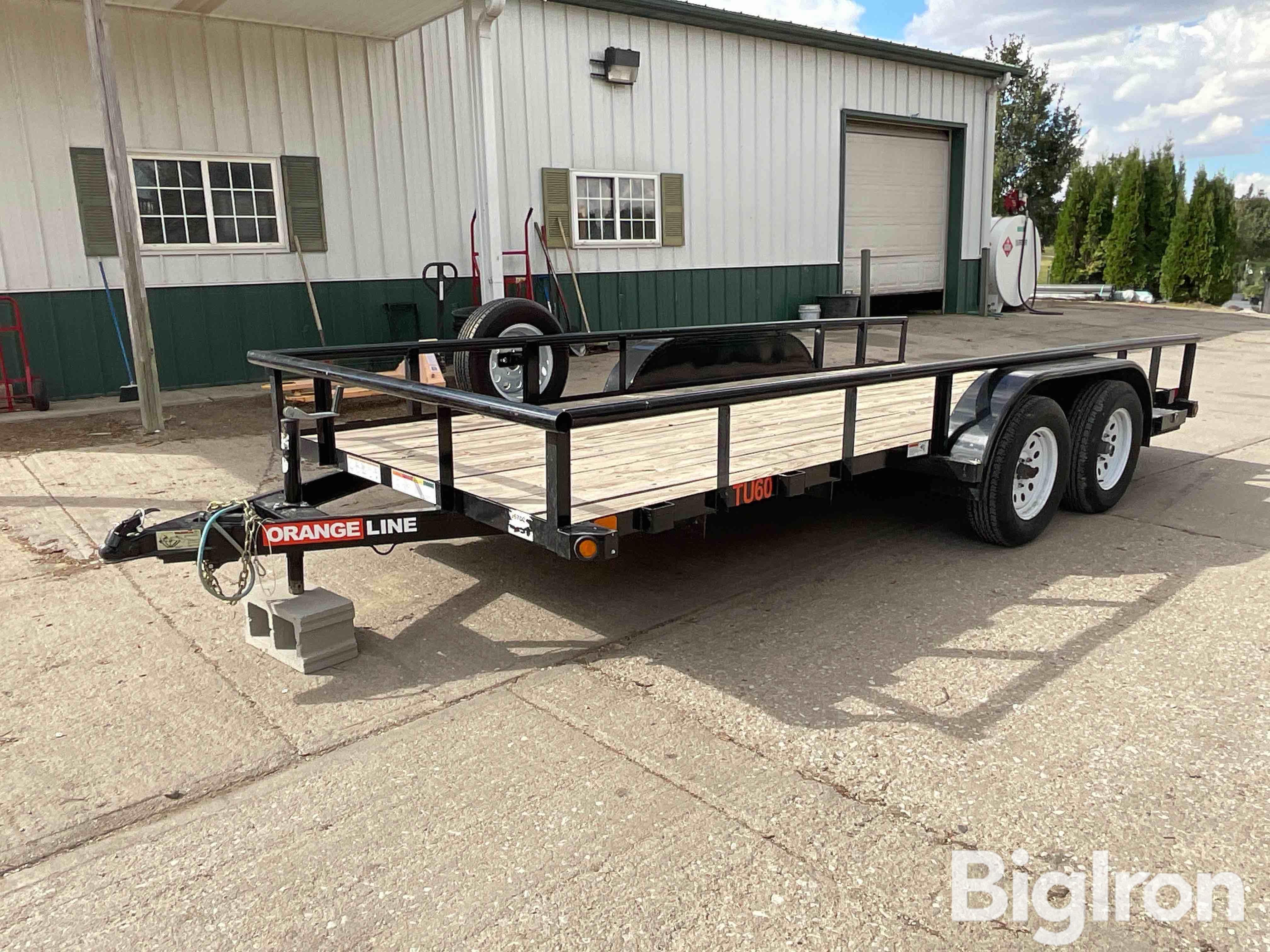 2022 CM TU60 16’ T/A Flatbed Trailer w/ Ramps 