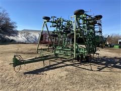 John Deere 1060 Field Cultivator 