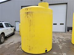 3000-Gallon Vertical Poly Bulk Tank 