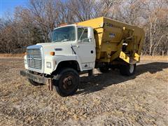1994 Ford L8000 S/A Feed Mixer Truck 