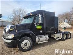 2005 Freightliner Columbia 120 T/A Truck Tractor 