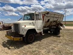1974 Ford LN800 S/A Feed Mixer Truck 